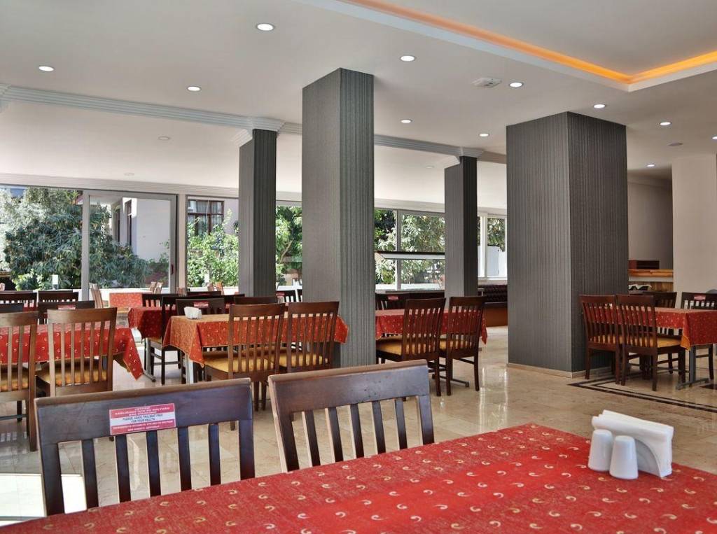 KLEOPATRA SMILE HOTEL 3★