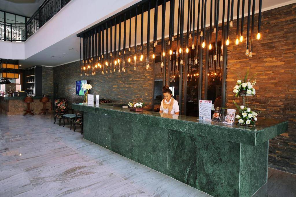 SEY BEACH HOTEL & SPA 4★