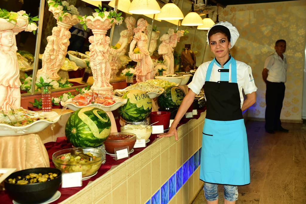 GOLD TWINS FAMILY BEACH 3 ★