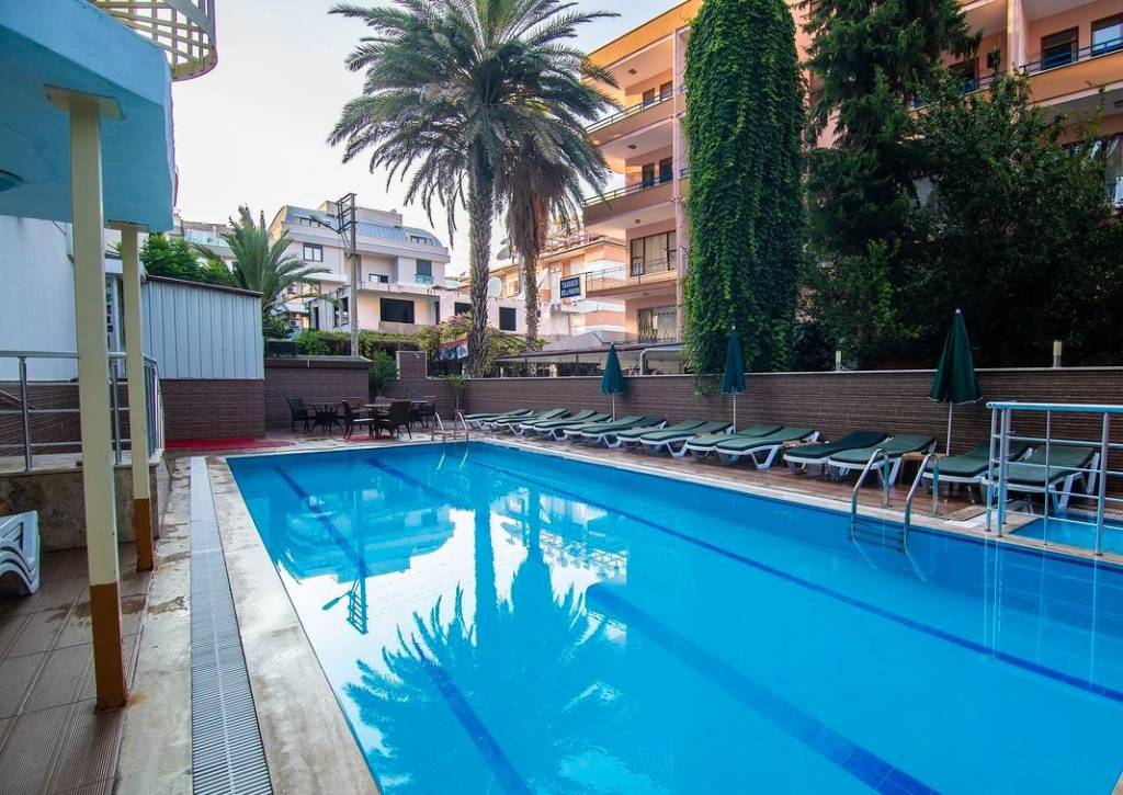 KLEOPATRA BLUE HAWAI 3★