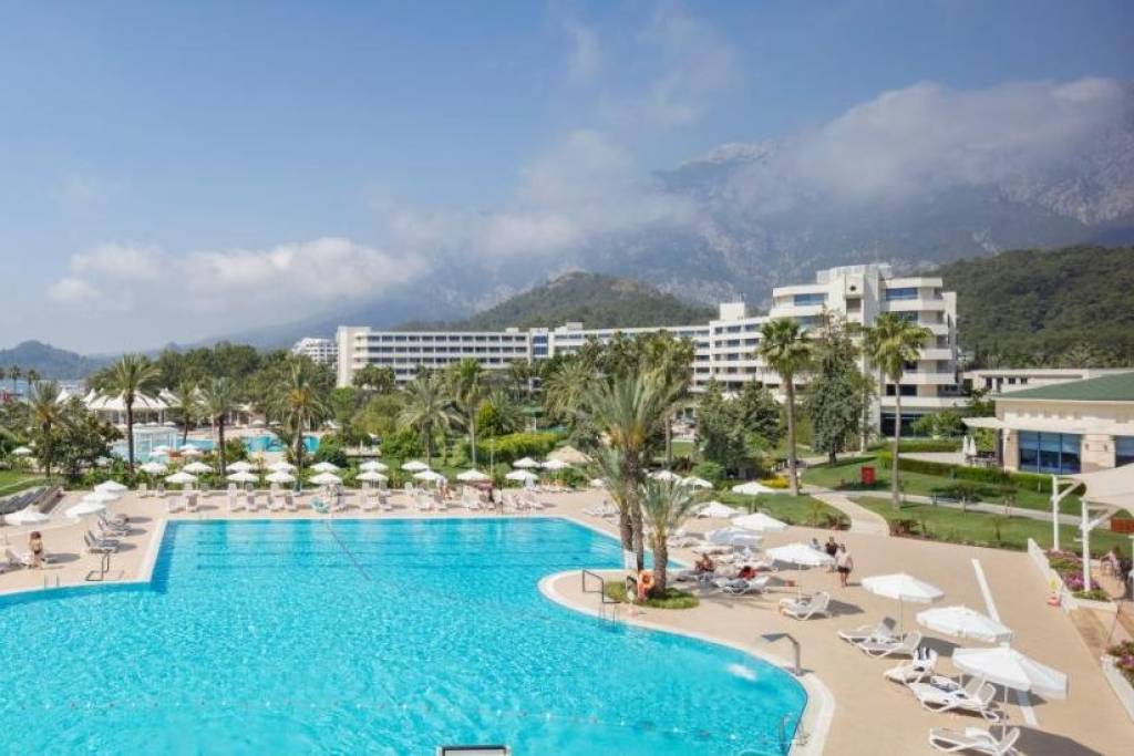 MIRAGE PARK RESORT 5★