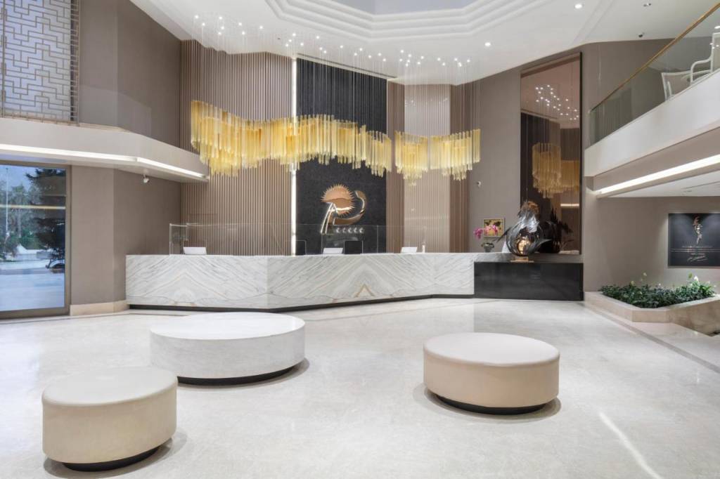 MIRAGE PARK RESORT 5★