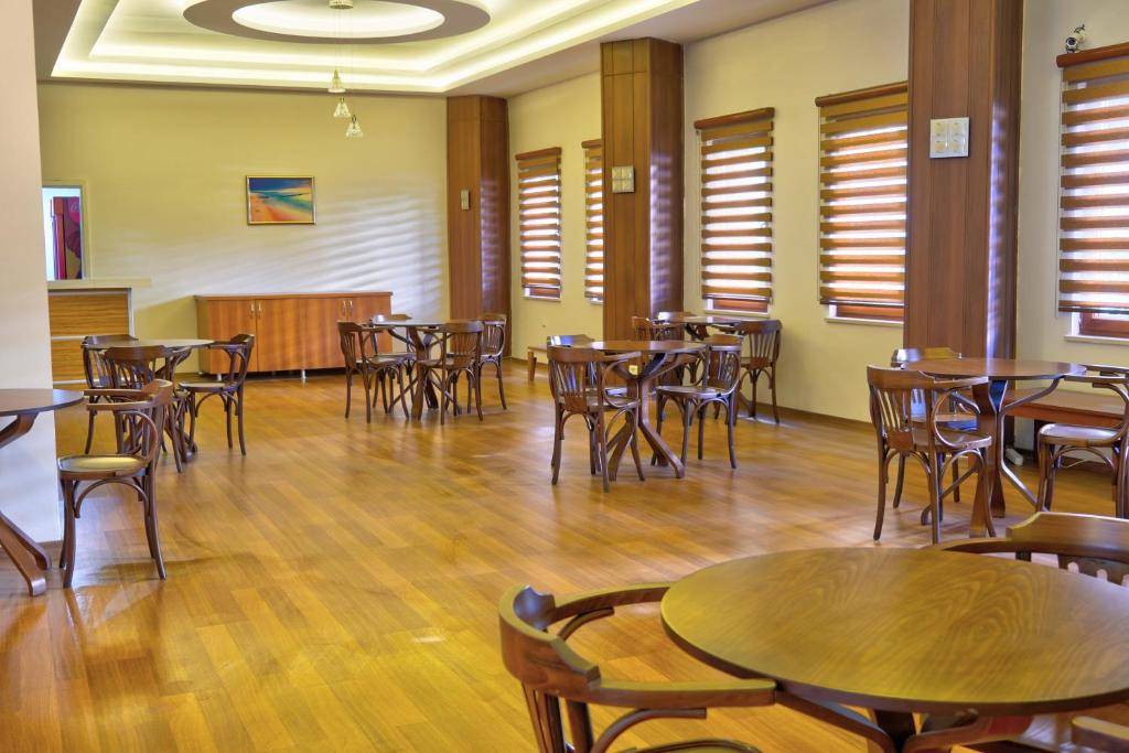 BLUE FISH HOTEL 4★