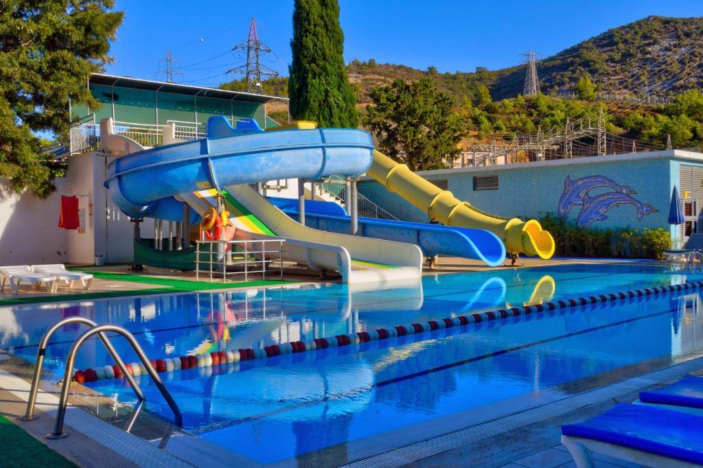 BLUE FISH HOTEL 4★