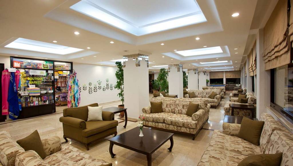 CLUB HOTEL TITAN 4★