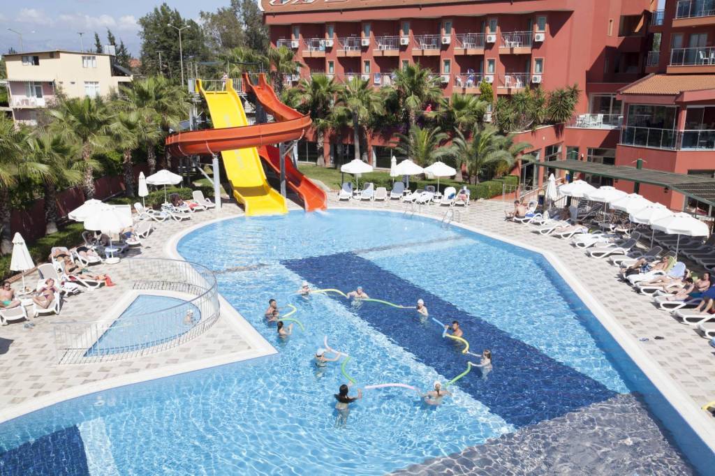 CLUB SIDE COAST HOTEL 5★