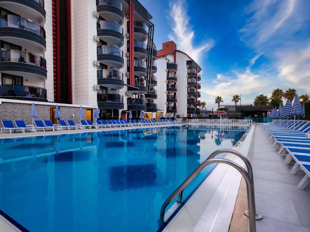 GRAND UYSAL BEACH HOTEL 5★