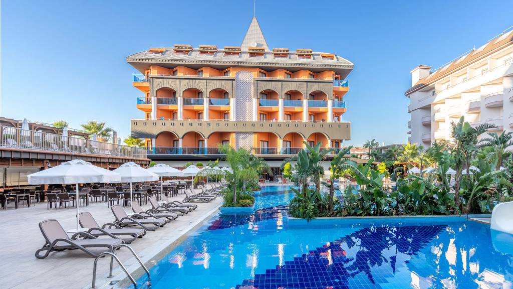 ORANGE PALACE & SPA 5★