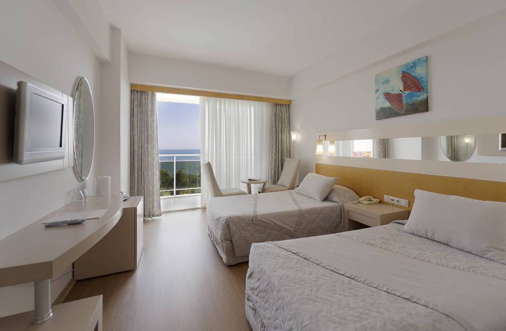 LYCUS BEACH HOTEL 5★