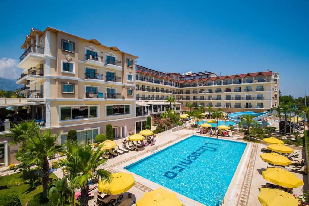 LOCEANICA BEACH RESORT HOTEL 5★