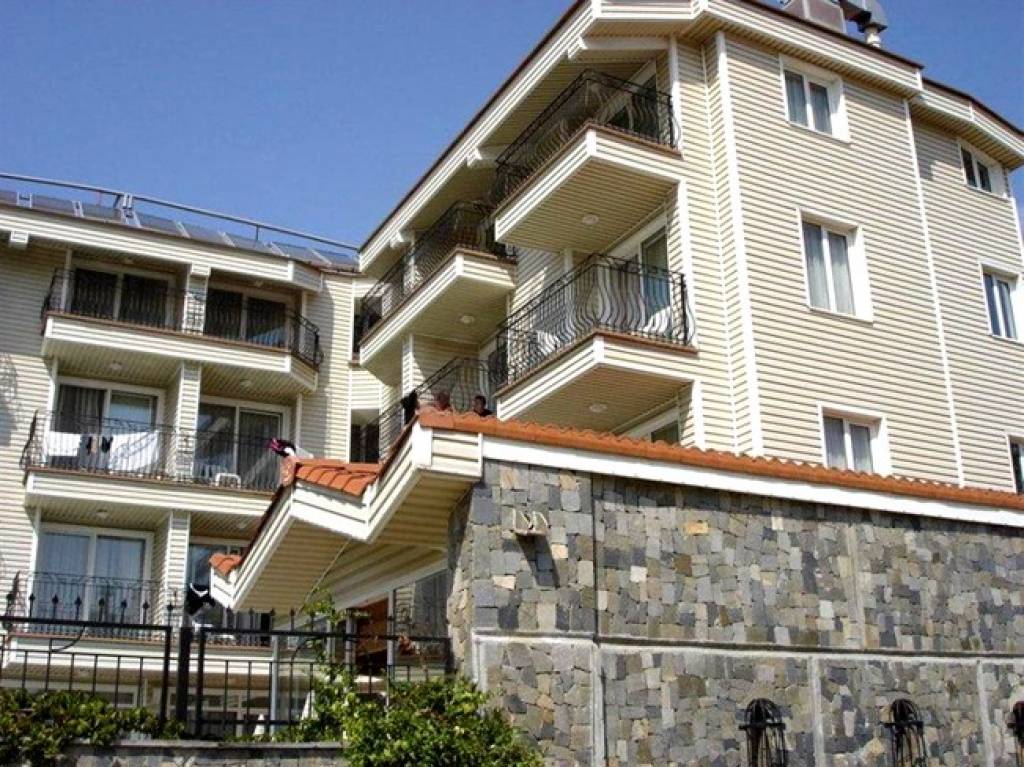 SWEET HOME BOUTIQYE HOTEL 3★