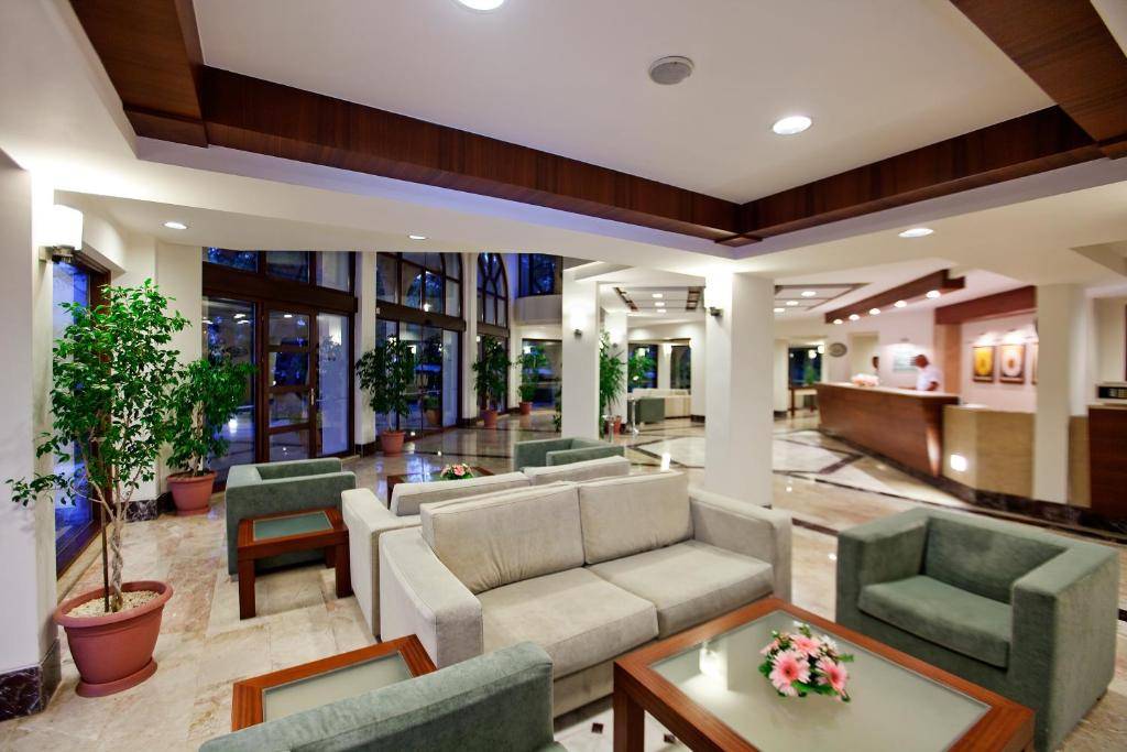 CHAMPION HOLIDAY VILLAGE 5★