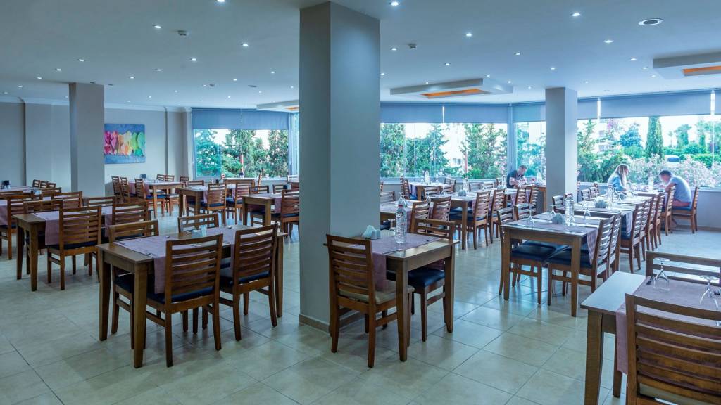 SIMPLY FINE HOTEL ALIZE (tikai pieaugušajiem) 3★