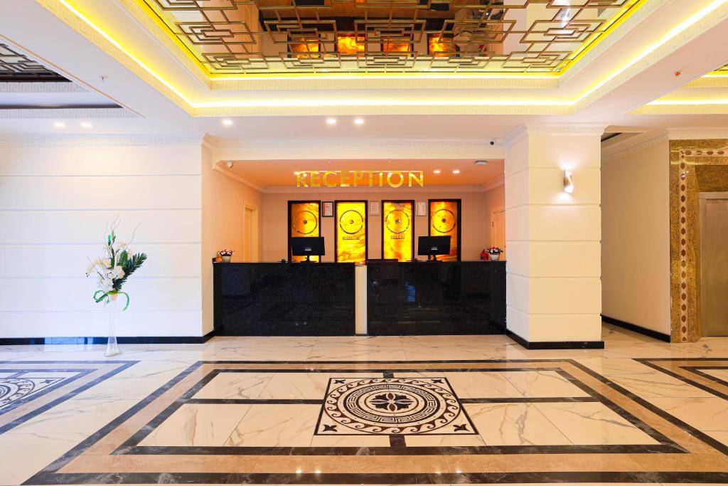 CRYSTAL LAND OF PARADISE 5★