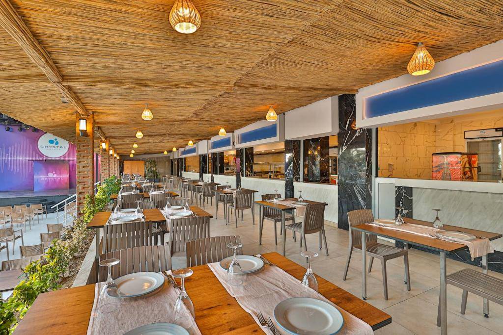 CRYSTAL LAND OF PARADISE 5★