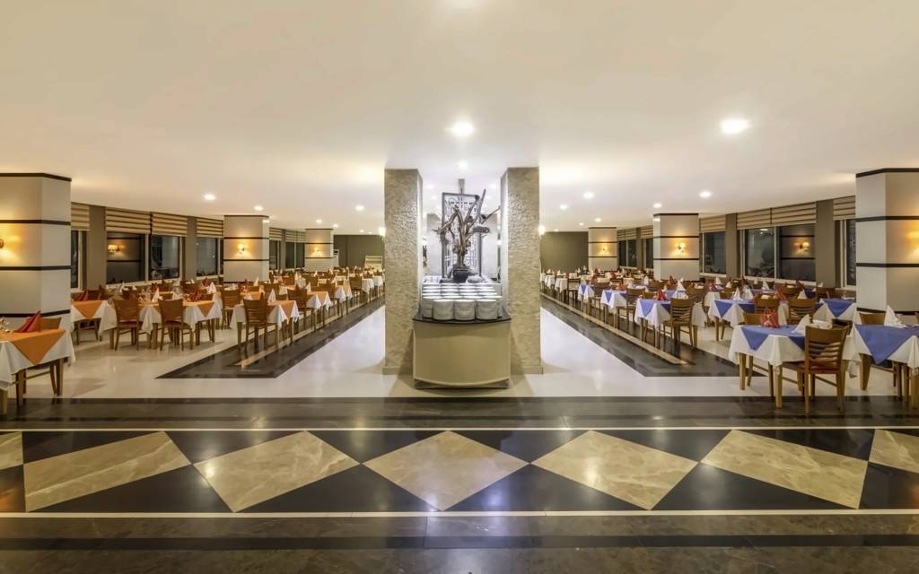 RING BEACH HOTEL 5★