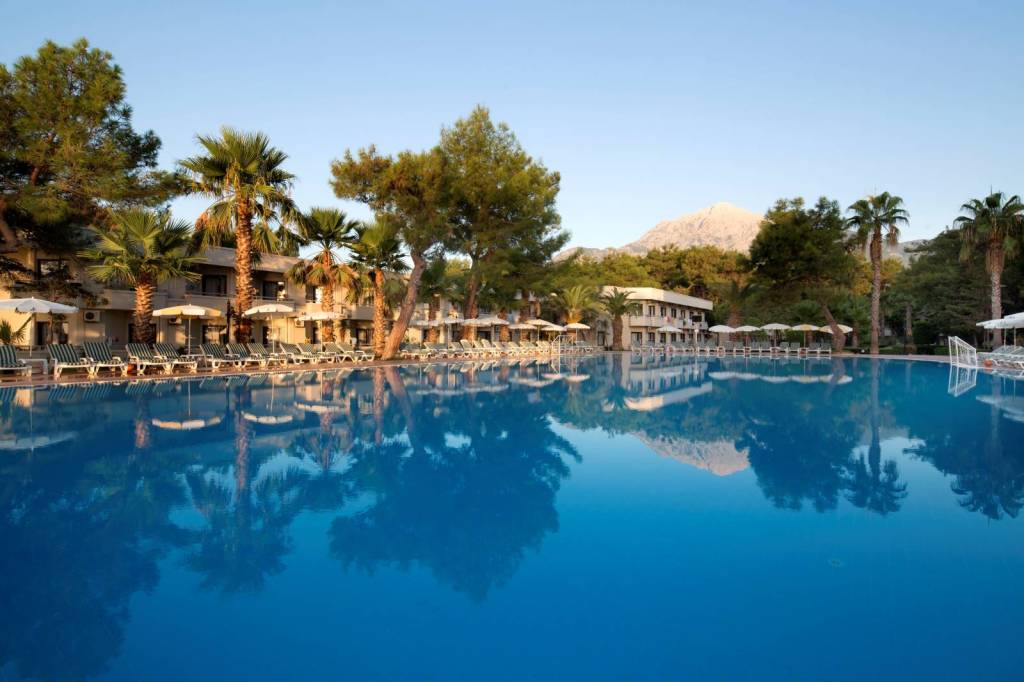 LARISSA CLUB SAPHIR 5★