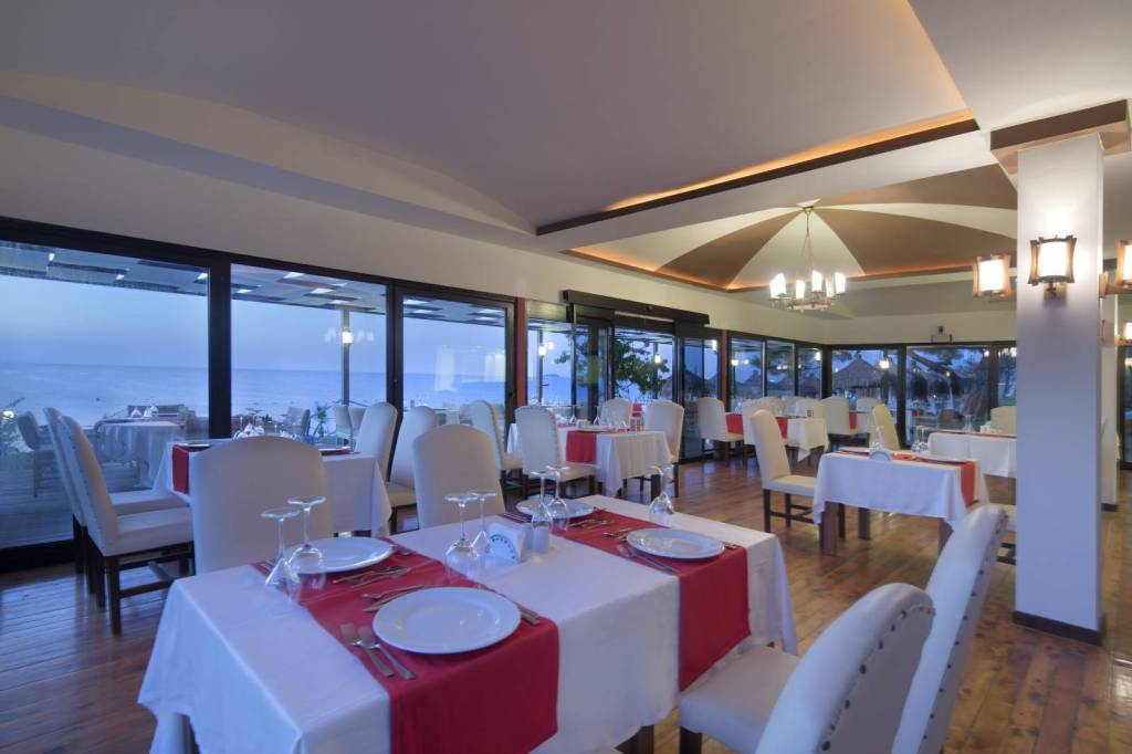 LARISSA CLUB SAPHIR 5★