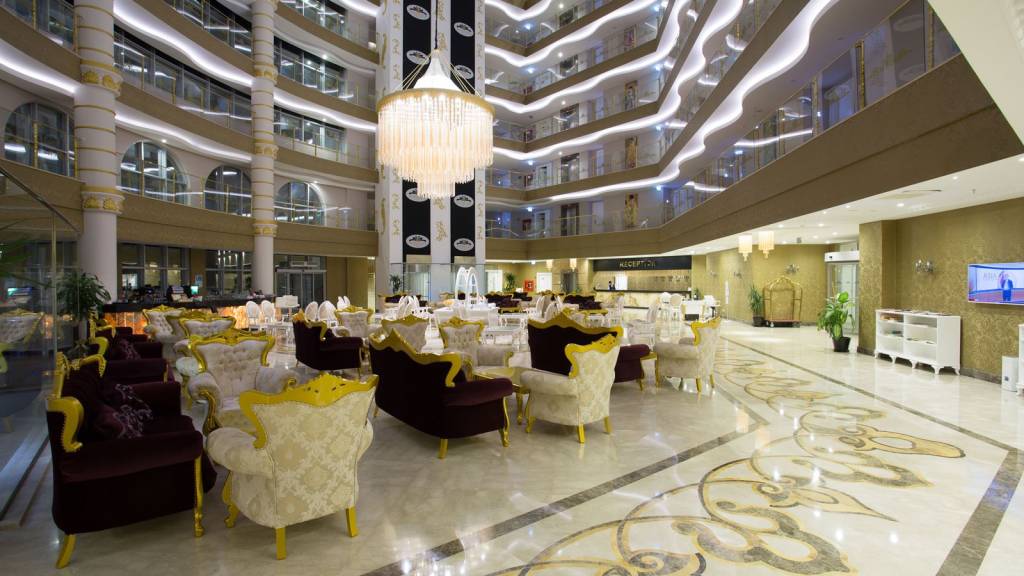 WATER SIDE RESORT & SPA 5★