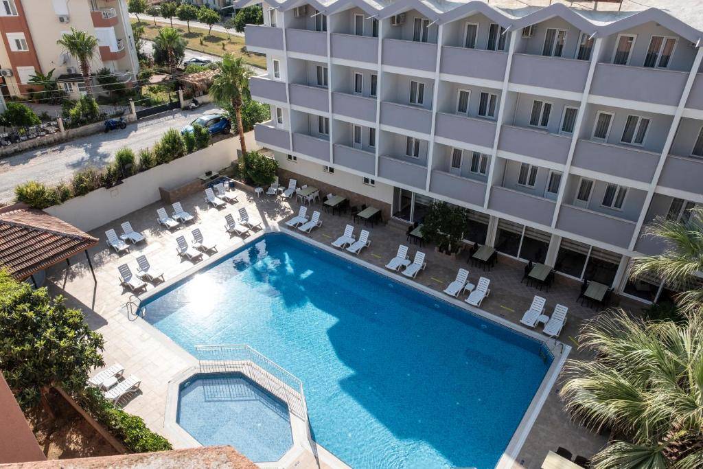 SIDE SPRING HOTEL 3★