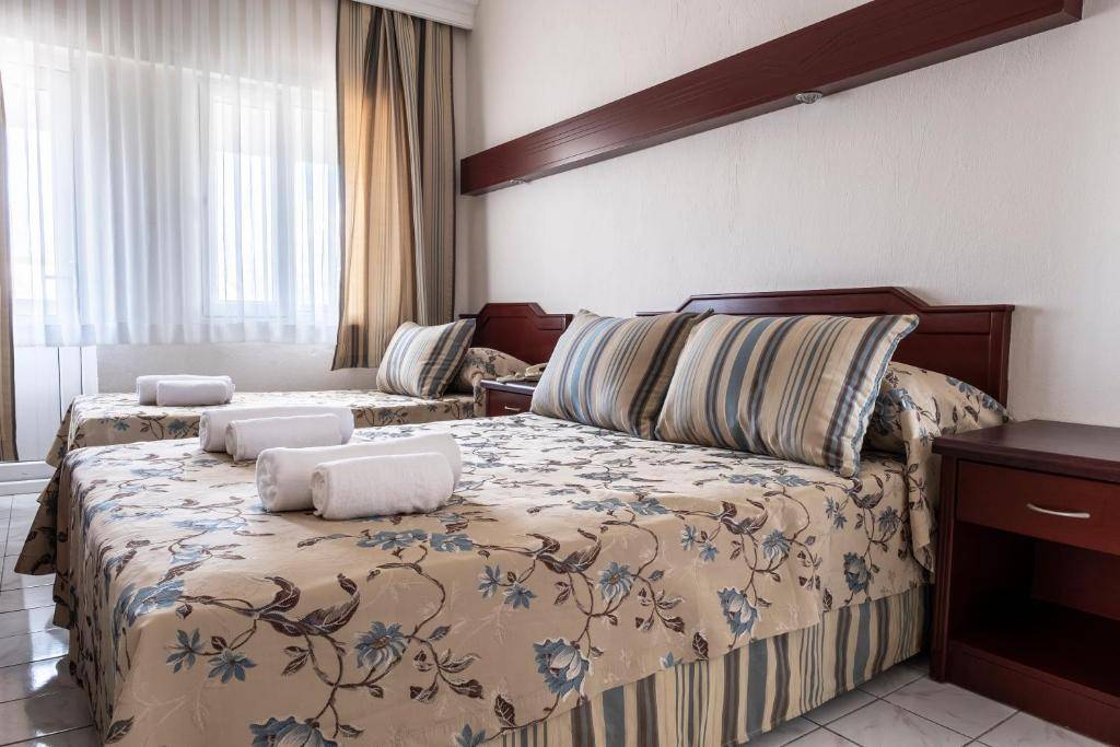 SIDE SPRING HOTEL 3★