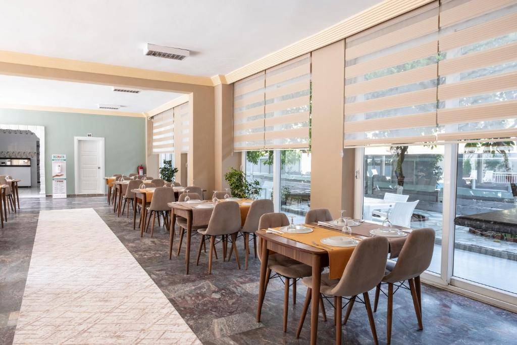 SIDE SPRING HOTEL 3★