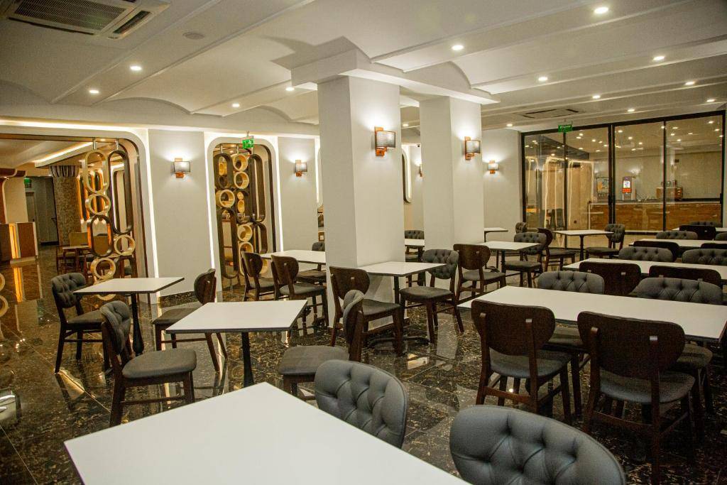 CLUB AQUA PLAZA 4★