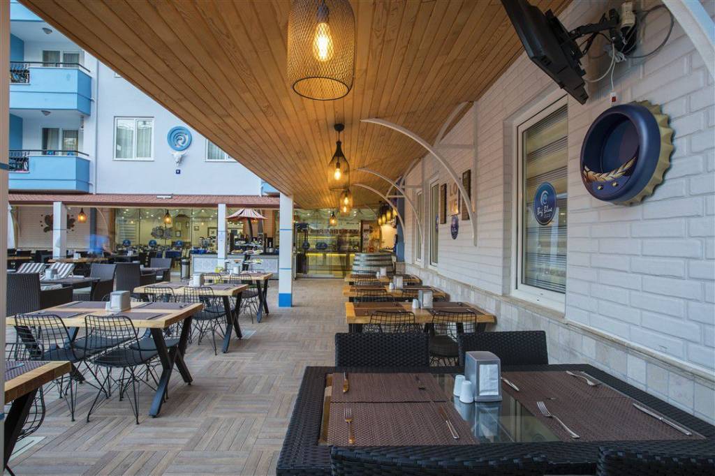 BIG BLUE SKY HOTEL 4★