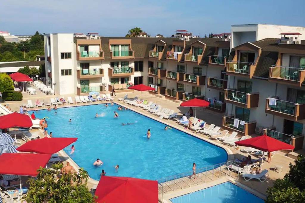 BERALISA FAMILY GARDEN RESORT HOTEL 4 ★