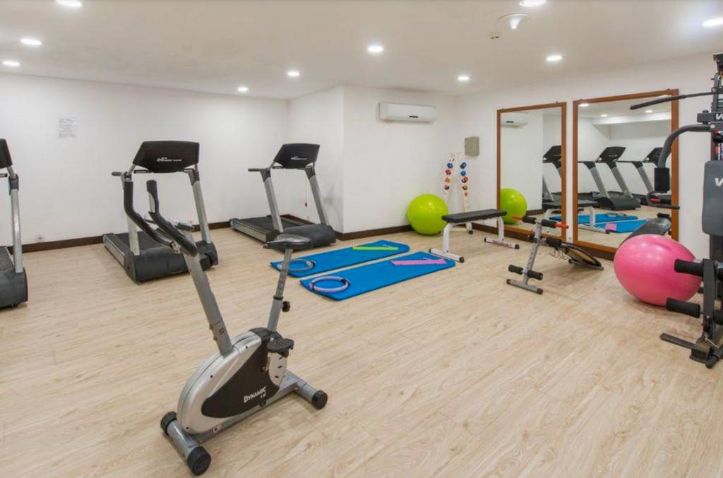 SHIMA BEACH HOTEL 4 ★-_