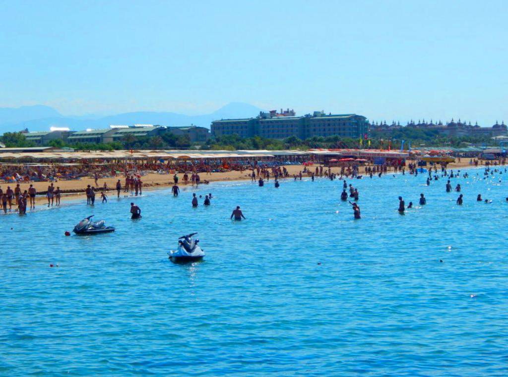 SHIMA BEACH HOTEL 4 ★-_