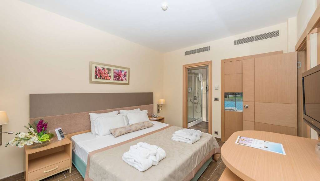 SELECTUM FAMILY RESORT SIDE (EX.SILENCE BEACH RESORT) 5★