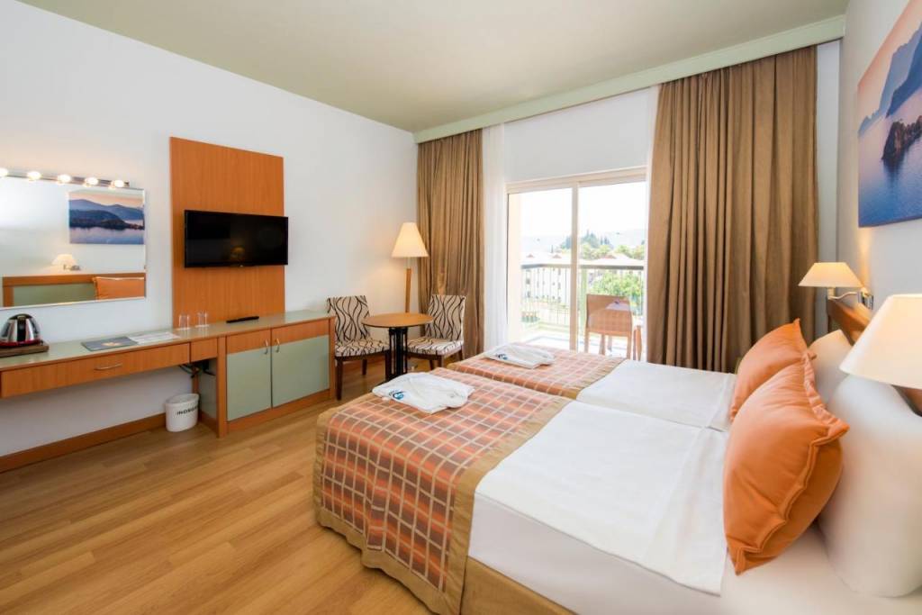 TT HOTELS HYDROS CLUB 5★