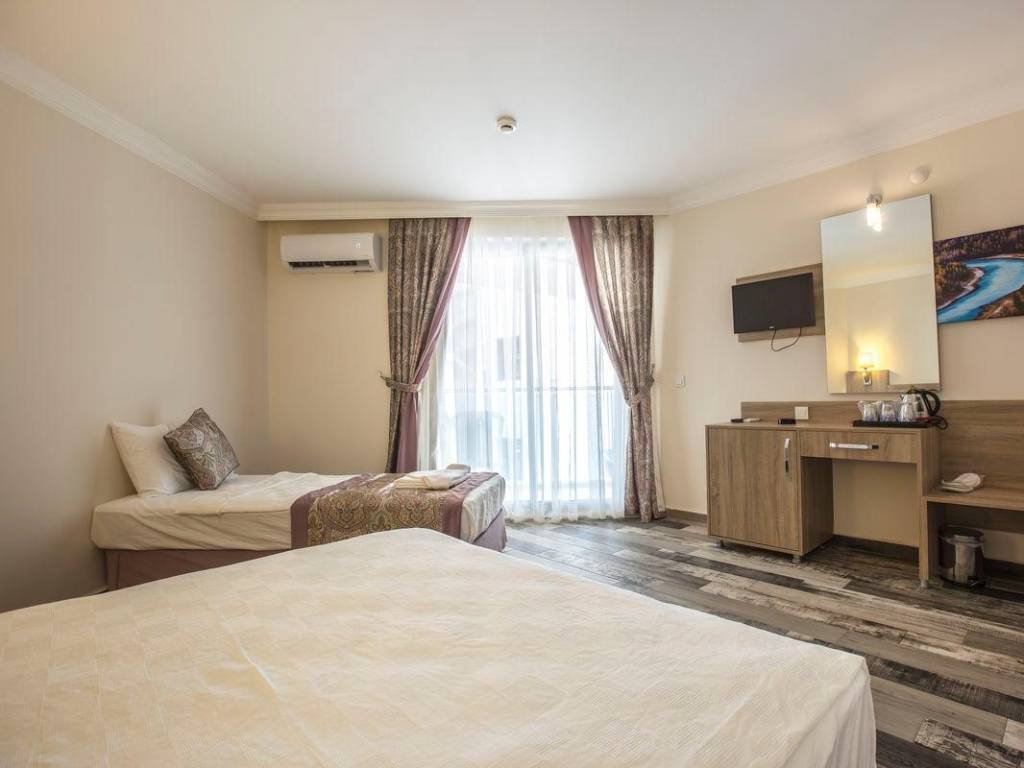 ARSI ENFI CITY BEACH 4★