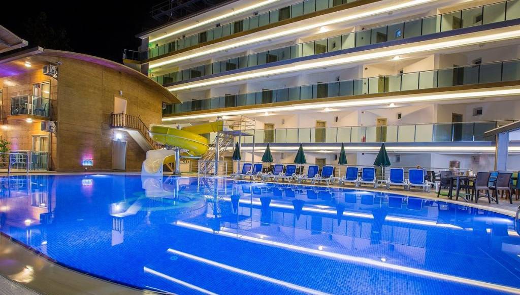 ARSI ENFI CITY BEACH 4★