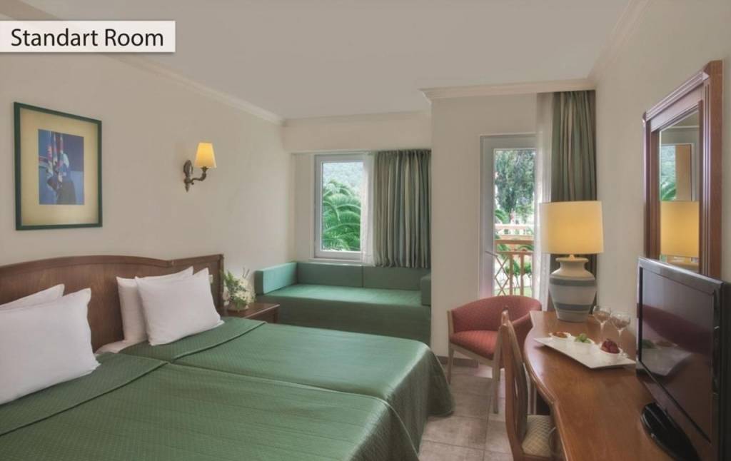 AKKA CLAROS HOTEL 4★