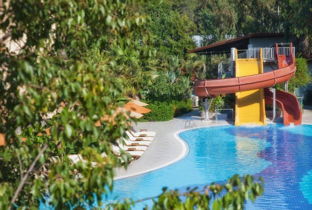 AKKA CLAROS HOTEL 4★