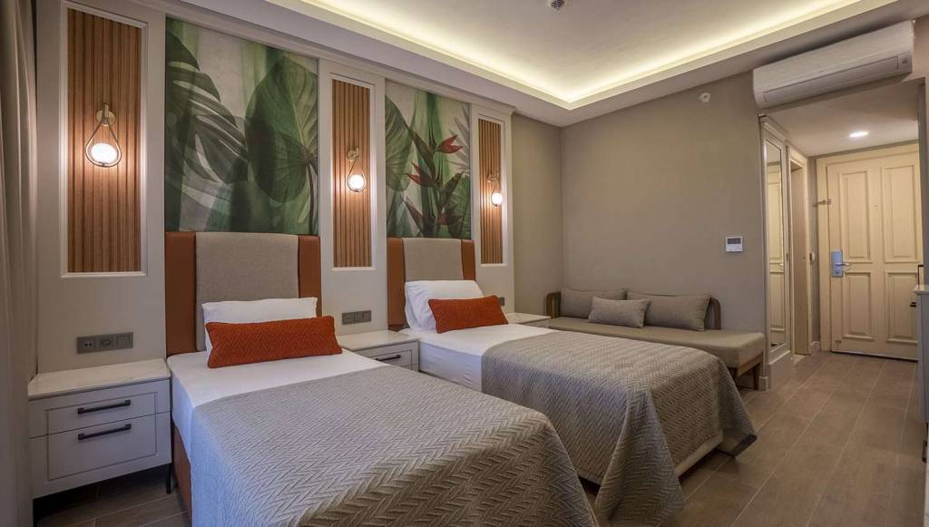 CLUB HOTEL PHASELIS ROSE 5★