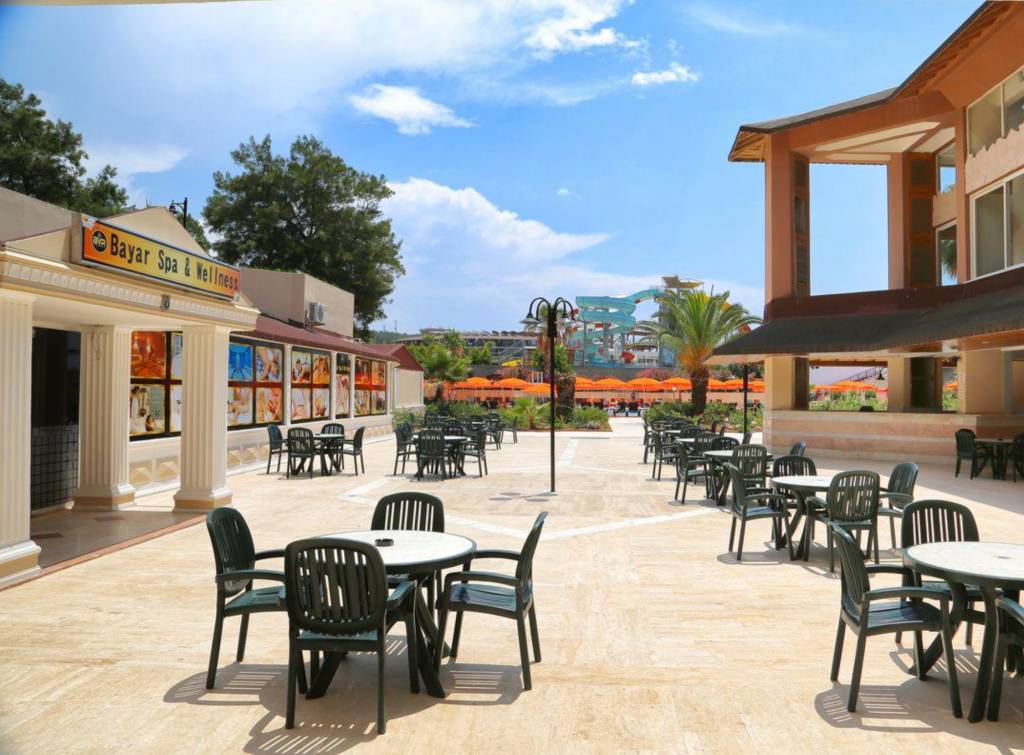 BAYAR GARDEN HOLIDAY VILLAGE 4★-_