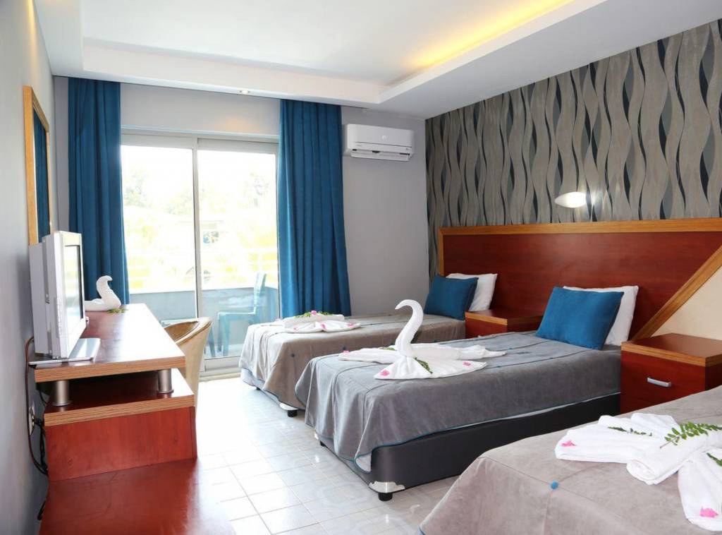 BAYAR GARDEN HOLIDAY VILLAGE 4★-_