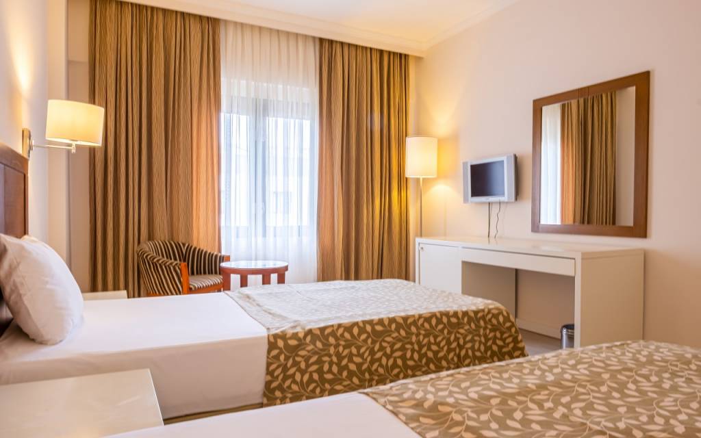 PERRE ART HOTEL 5★