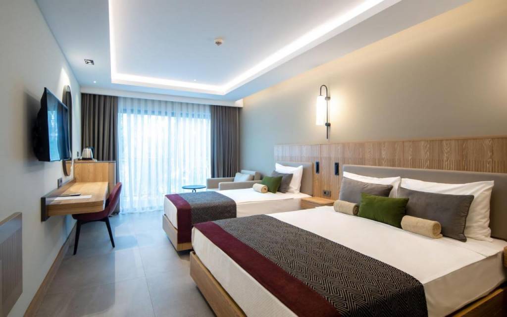 PRADO KIRIS HOTEL (EX. PALMET KIRIS HOTEL) 4★