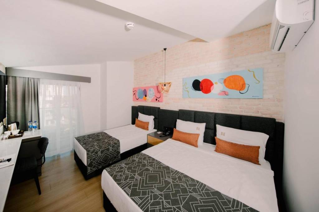 LAREN SEASIDE HOTEL & SPA (EX.LAREN BUSSINESS HOTEL & SPA) (SPECIAL CAT.) 3★