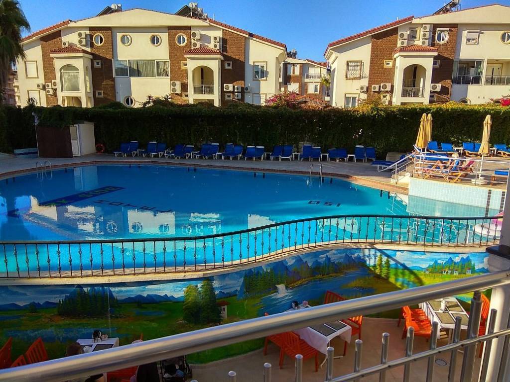 CLOVER MAGIC PARK SIDE HOTEL 3★