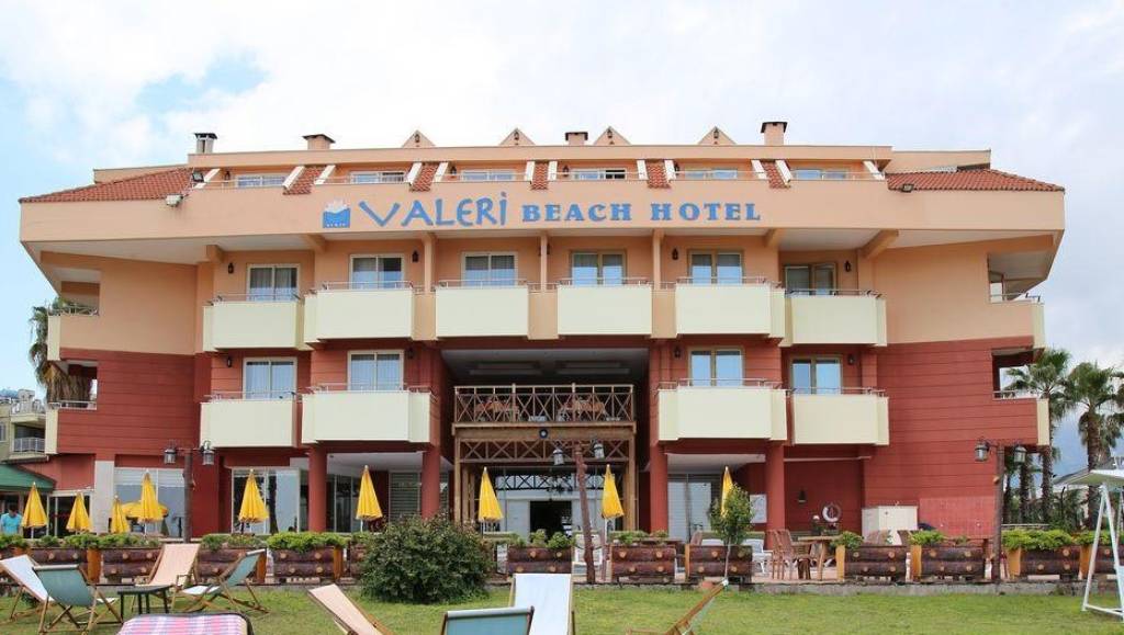VALERI BEACH HOTEL 4★