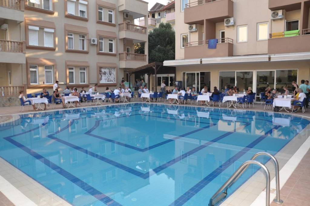 HELIOS HOTEL 3★
