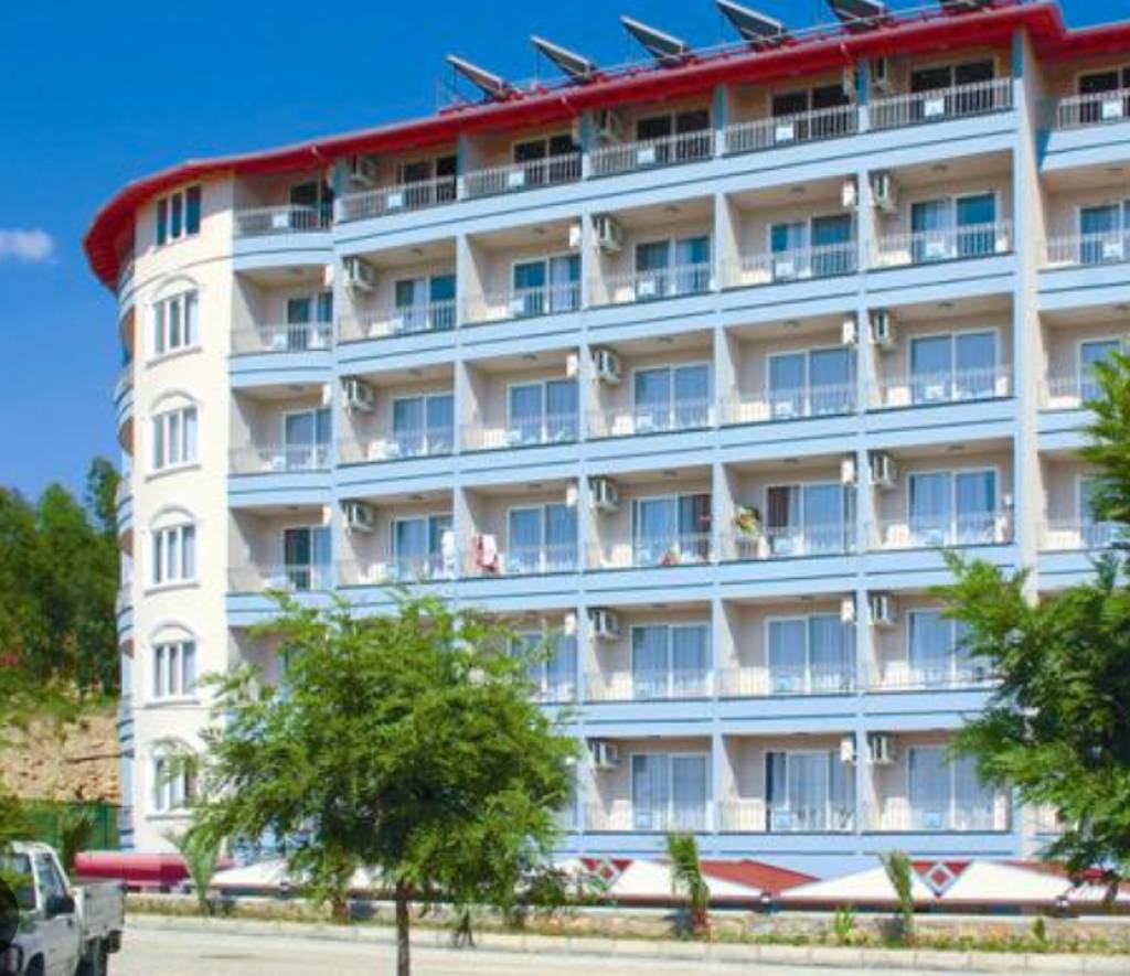 EVA BEACH HOTEL 3★