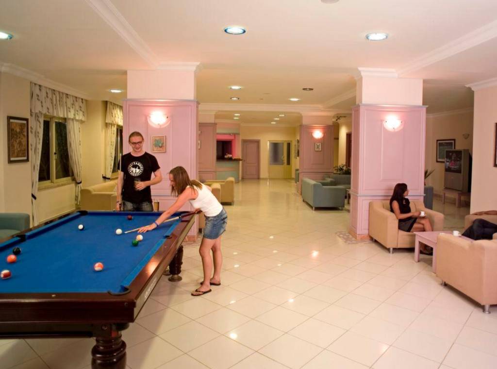 EVA BEACH HOTEL 3★