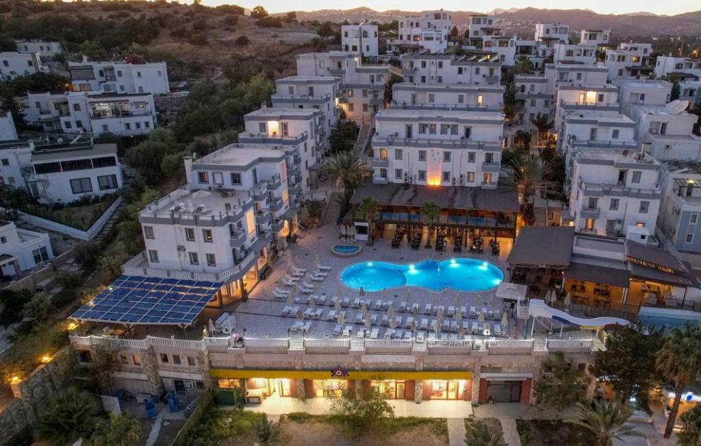 SMART HOLIDAY HOTEL 4★