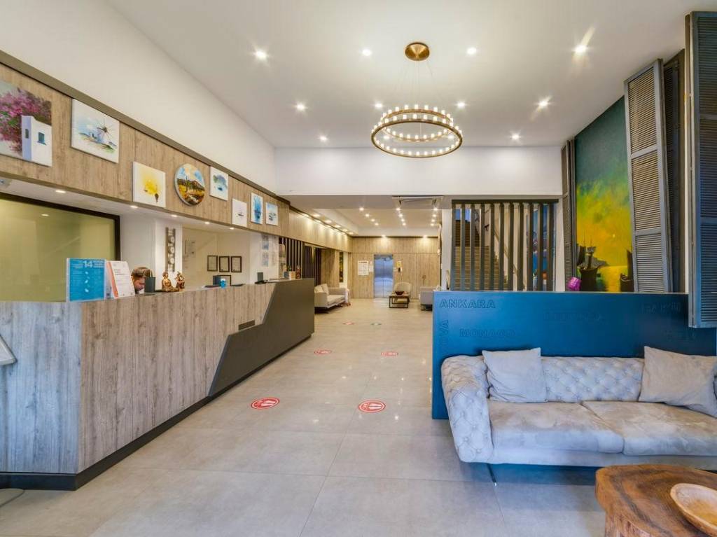 SMART HOLIDAY HOTEL 4★